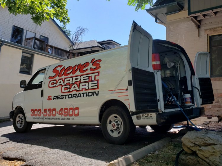 Commercial carpet cleaning truck
